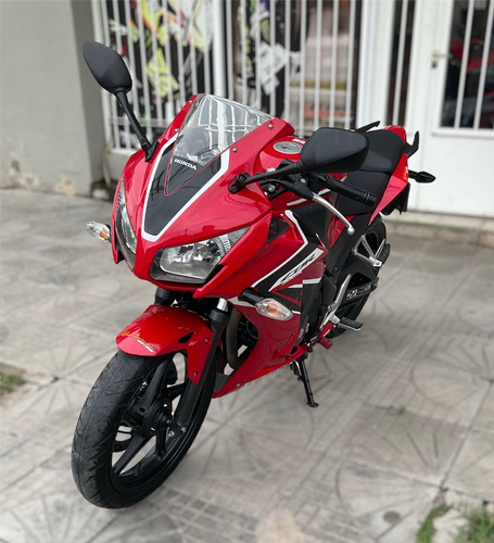 Honda Cbr 300