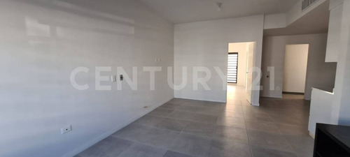 Casa En Renta Via Residencial Etapa I, Chihuahua
