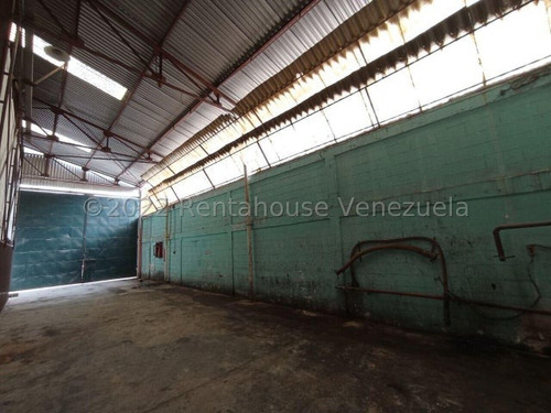 Galpon Nave Industrial Gran Tamaño 2000 Metros Doble Entrada Carga Y Descarga Pesada Area Planta Procesadora Deposito Y Oficinas Negociable Estef 24-23461