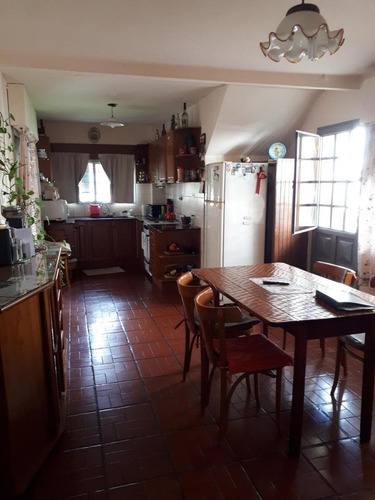 Imagen 6 de 9 de Casa Con Depto Para Renta O 2 Familias.