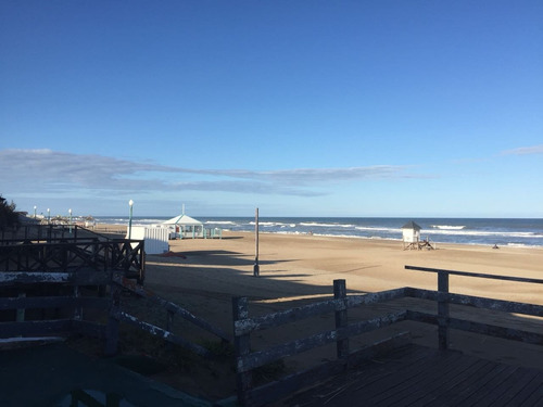 Espectacular Lote Sobre El Mar Multifamiliar-comercial -hotelero , Unico !!!!!