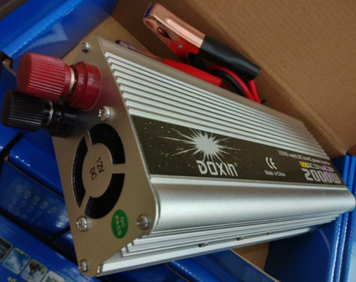 Imagen 8 de 9 de Convertidor Inversor 12v 220v 2000w Usb Camping Heladeras