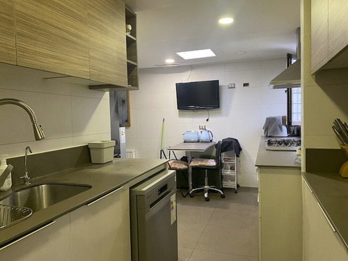 Reformada, Finas Terminaciones Casa Arriendo Lider Vitacura