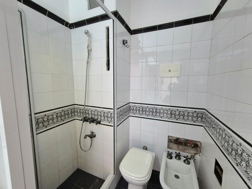 Venta Piso Avenida Colón Balcon Frente Cochera