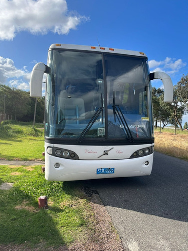 Imagen 3 de 5 de Ómnibus Único En Su Estado, Volvo B10 R, Año 2001.