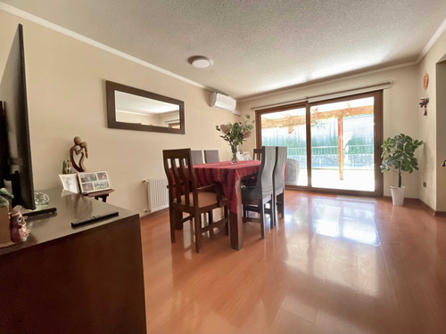 Casa 5 Dorm + Servicio (95981)