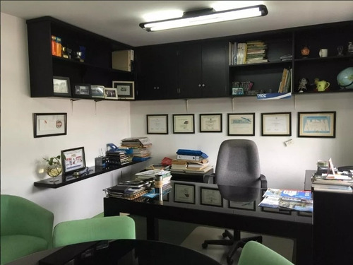 Casa En Venta , Local En Venta , La Comercial, Tres Cruces