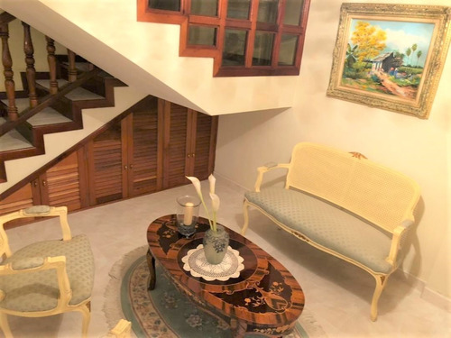 Townhouse Urb. El Retiro San Antonio De Los Altos