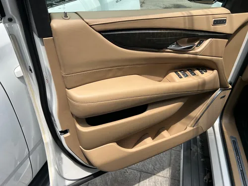 Cadillac Escalade 6.2 Plinum 4x4 At