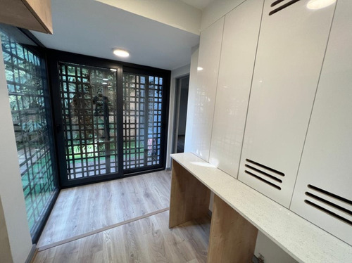 1º Piso Con Patio Y 100% Remodelado