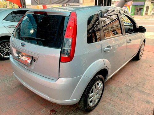 Imagem 4 de 15 de Ford Fiesta 1.0 Rocam Se 8v Flex 4p Manual
