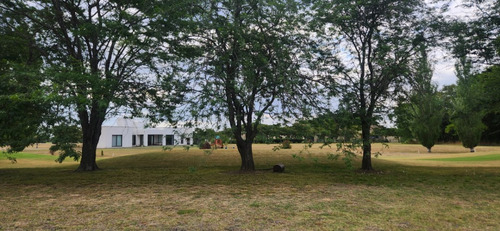 Casa Al Golf Con 3 Dormitorios En Everlinks, Lujan