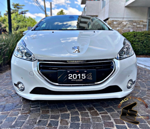Peugeot 208 Feline Pack Cuir 2015