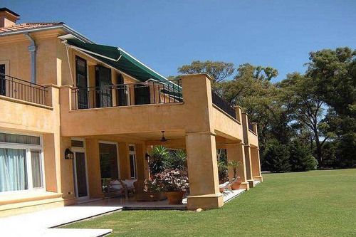 Imagen 3 de 6 de Excelente Casa Desarrollada En Dos Plantas | Excelente Estado
