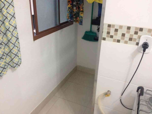 Lindo Apto - Cond. Dos Policiais - Ref.:2748-3 - 2748