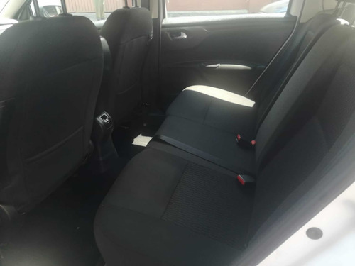 Imagen 8 de 12 de Peugeot 301 2018 1.6 Allure Hdi Diesel Mt