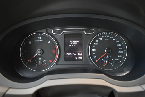 Imagen 13 de 15 de Audi Q3 2.0 Tdi 177hp Luxury S Tronic Quattro 2014