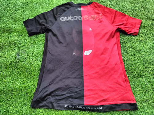 Camiseta Umbro Newells Old Boys # 9 (Usado)