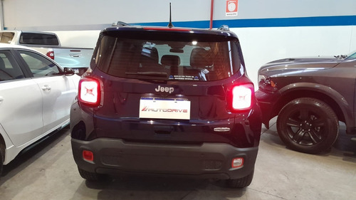 Imagen 16 de 25 de Jeep Renegade Longitude 4x2 At 2020