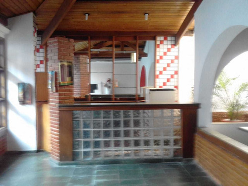 Dentro Da Cidade, Espaço Aberto/coberto P/ Festas E Eventos