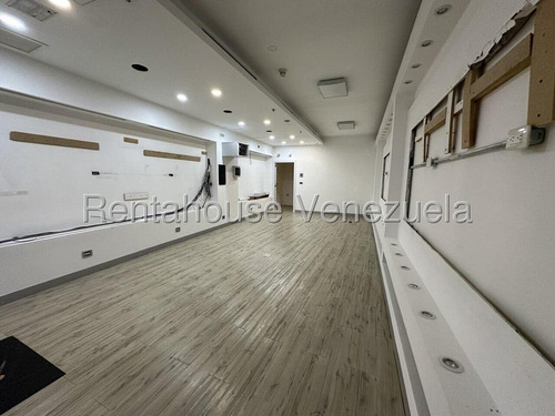Local Comercial En Venta La Castellana Mls #25-11408 Bm