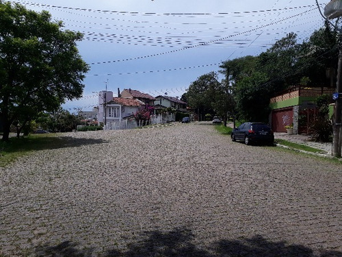 Casa Em Aberta Dos Morros Com 3 Dormitórios - Mi17311