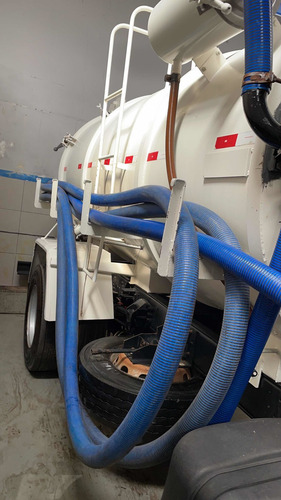 Imagem 7 de 8 de Volkswagen 15.180