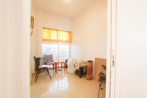 Imagen 21 de 23 de Semipiso De Categoría - 4 Ambientes Con Dependencia - 125 M2 - Impecable Estado