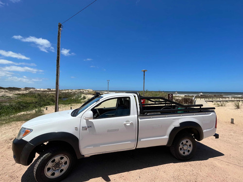 Toyota Hilux 2.5