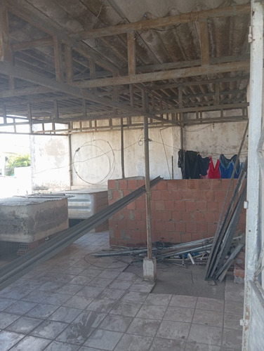 Terreno Com Duas Casas E Duas Lojas