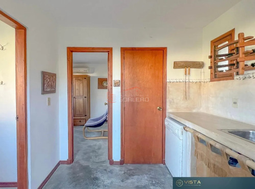 Casa En El Chorro - Manantiales, Ubicada A 200 Metros Del Mar.