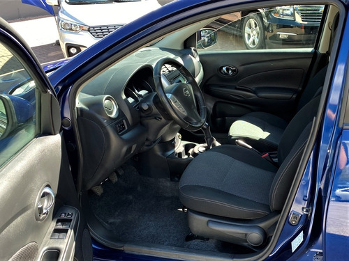 Imagen 9 de 14 de Nissan Versa