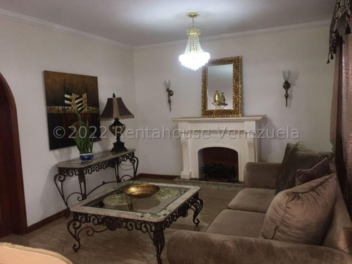 Imagen 6 de 30 de Casa En Venta En La Rosaleda Este De Barquisimeto Lara 0-4-2-4-5-9-3-7-5-4-2 Código Mls Rent-a-house: 22-20967, Cuenta Con 3 Habitaciones, 3 Baños, 156 Mts2, Conjunto Privado