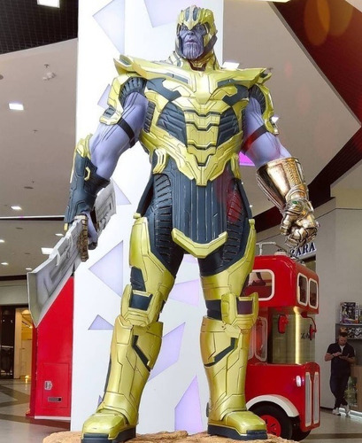 Thanos 2 Metros De Altura Tamaño Real