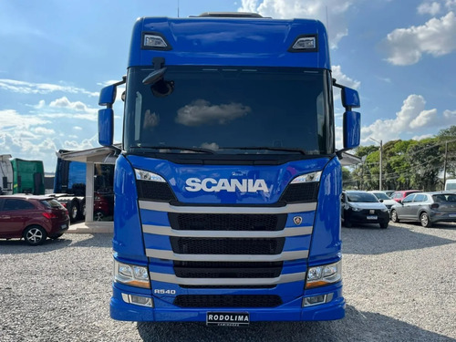 Scania R560 2022/2023 Azul