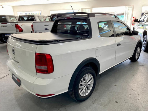 Imagen 7 de 9 de Volkswagen Saveiro 2018 1.6 Gp Cd 101cv Power