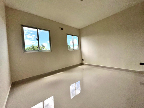 Hermoso Apartamento En Tercer Nivel Nuevo