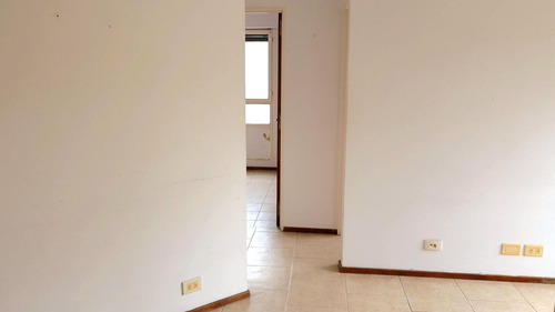 Departamento En Venta De 2 Dormitorios Al Frente Del Paseo Buen Pastor En Barrio Nueva Córdoba.