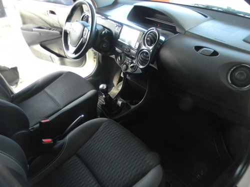 Imagen 10 de 22 de Toyota Etios 1.5 Xls 2017 !!! Exelente !!