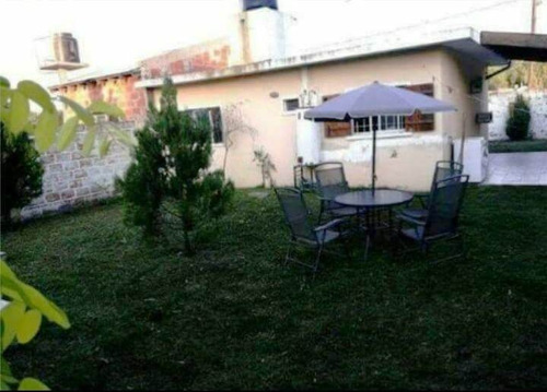 Casa Con Pileta En Mar Del Tuyu