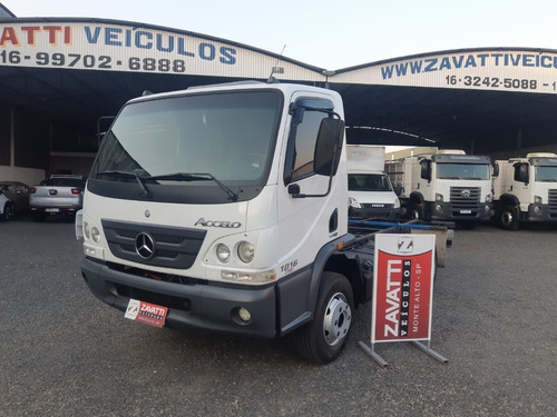 Imagem 3 de 14 de Mb Accelo 1016 Ano 2013 Modelo 2013 No Chassis