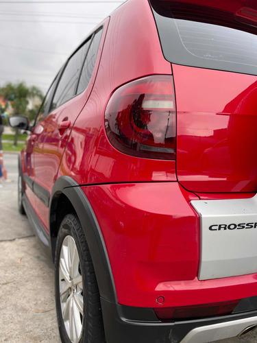 Imagem 6 de 9 de Volkswagen Crossfox 2014 1.6 Vht Total Flex 5p
