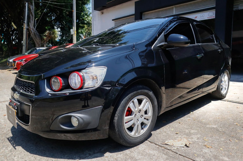 Chevrolet Sonic 1.6 Lt 5 p