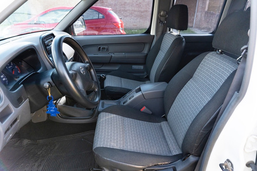Nissan Np300 Np 300 Impecable Diesel Córdoba