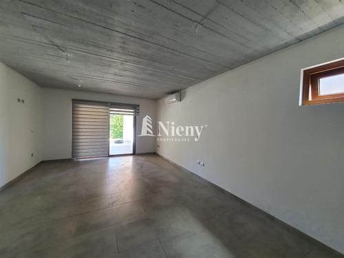 Casa En Venta De 6 Dorm. En Machalí, Condominio Doña Matilde
