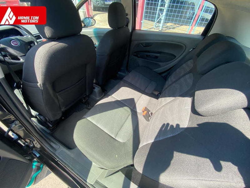 Imagem 6 de 9 de Fiat Punto Attractive 2011