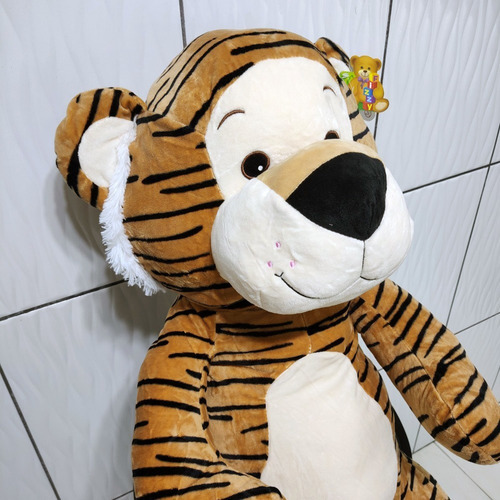 Tiger Big Plush listo para el día de San Valentín