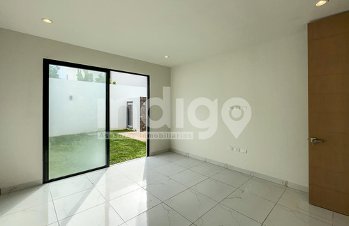 Casa En Venta En Mérida En Privada Parque Natura, Sitpach