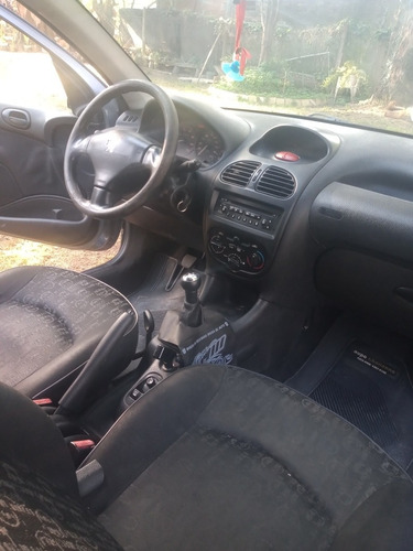 Imagen 6 de 13 de Peugeot 206 2008 1.6 Xr Premium