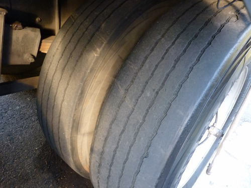 Imagem 14 de 15 de Mercedes Atron 2324 Com Sider